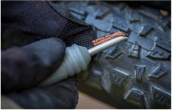 Blackburn Plugger Tubeless Tire Repair Kit -Magasin De Sport De Vélo 207495