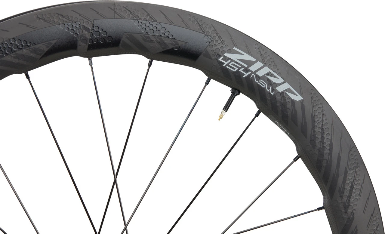 ZIPP Set De Roues En Carbone 454 NSW Tubeless Disc Center Lock 8 ZIPP Set De Roues En Carbone 454 NSW Tubeless Disc Center Lock – Image 6